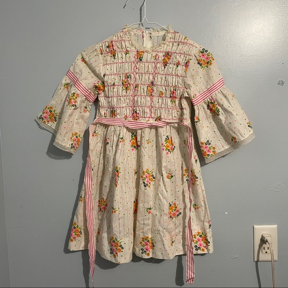 Vintage girls 70’s white frilly dress - Picture 1 of 7